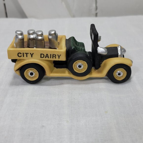 Heritage Village Transport Set – City Bus & Dairy Truck – 1988 w/ Box - - Picture 9 of 16